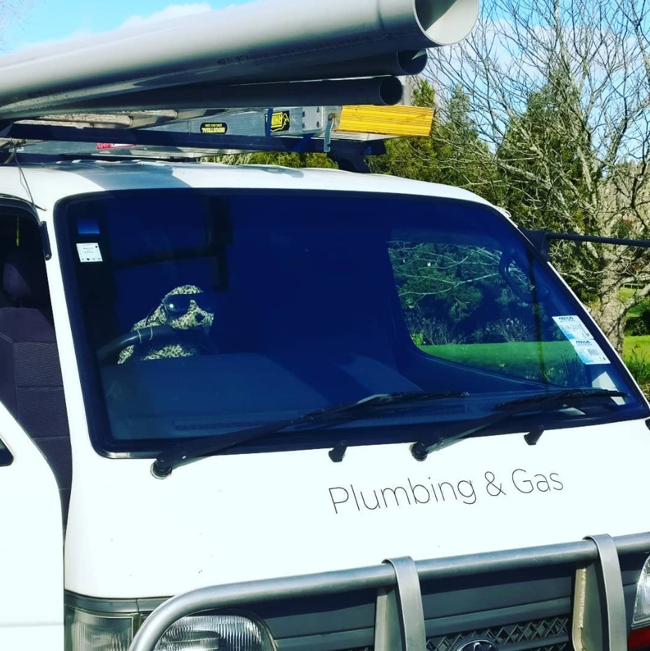 seal-plumbing-car-gallery